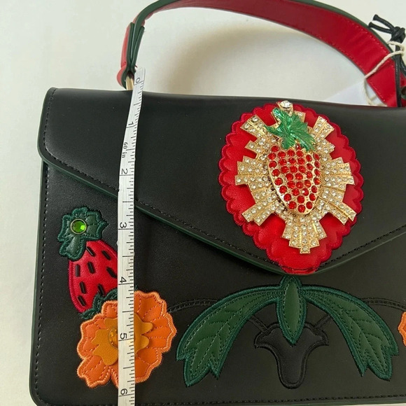Tosca Blu Black Rhinestone Carrot Flowers Applique Flap Shoulder Bag Top Handle - Picture 9 of 12